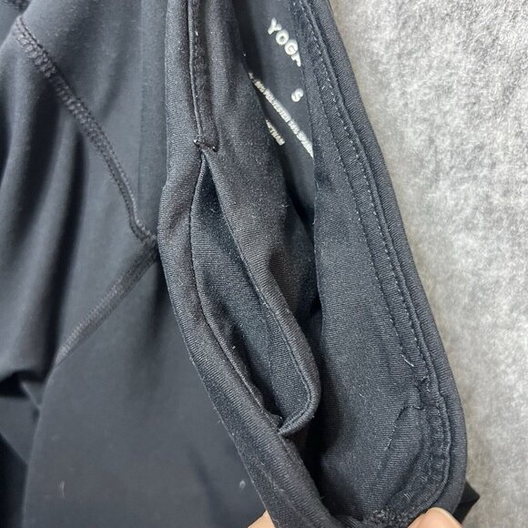 Yogalicious Leggings Small Black Leg Design Waist Pocket Mid Rise 26.5" Inseam - Picture 10 of 10